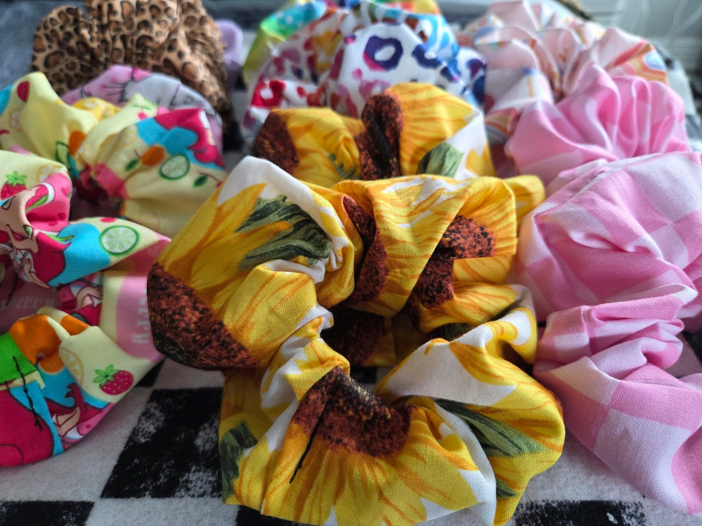 Scrunchie Dollar Deals Pack