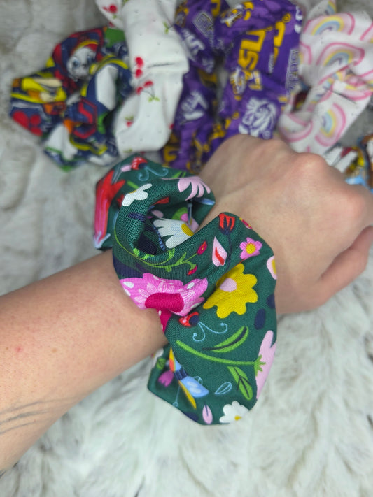 Bright Green Floral Classic